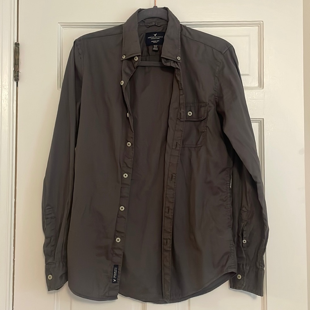 New American Eagle button down long sleeve men’s shirt